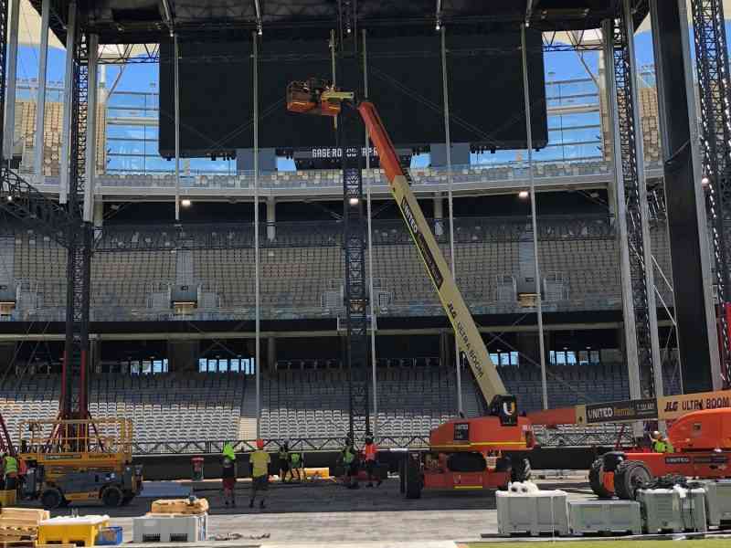 Ed Sheering stage being erected